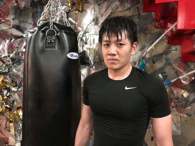<H6></p>
<div style="text-align:center; font-size:20px;">山内ユウ</div>
<p> <H6>
